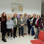 Visita a la sede de la Asociación de Fibromialgia y Fatiga Crónica de Baeza (AFAB). / Diputación de Jaén.