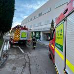 Imagen de archivo de los Bomberos de Alcalá la Real durante un simulacro de emergencia realizado en el Centro de Salud Sur del municipio. / Bomberos Alcalá la Real.