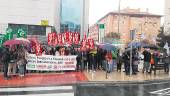 BULEVAR. Concentración conjunta de CSIF, UGT y CC OO contra los recortes el pasado mes de noviembre.