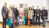 CULTURA. Elena Rodríguez y miembros de la AFU junto a los ganadores del Concurso Nacional de Fotografía.