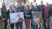 CULTURA. Diego Martínez y Antonia Olivares, junto a miembros de “Amigos de la música” en la presentación.