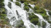 La fuente de Valdeazores, que brota del suelo. / Diario JAÉN.