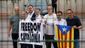 Jordi Turul, Raül Romeva y Oriol Junqueras, entre otros, piden libertad.