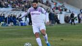 ENCUENTROS. Fran Hernández conduce el balón en el partido con el Levante.