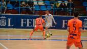 ZAGA. Michel y Chano, en labores defensivas, durante el partido de la última jornada, en Ferrol ante O Parrullo.