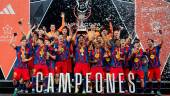 Jugadores del FC Barcelona celebran como campeones de la Supercopa de España. / FC Barcelona.