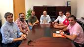 acuerdo. Miembros de COAG y UPA, en la reunión con la Confederación Hidrográfica del Guadalquivir.