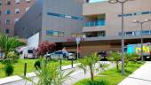 ATENCIÓN. Vista general del Complejo Hospitalario de Jaén, donde el personal sanitario lucha sin descanso por frenar la expansión del virus.