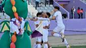 Jugadores del Real Jaén celebran un gol ante el Almería B / Juande Ortiz.