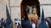 El paso de Jesús en el Huerto sale de la iglesia de San Amador y Santa Ana / Agustín Muñoz / Diario JAÉN.