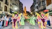  El desfile de la cabalgata de feria a su paso por la calle Bernabé Soriano, repleta de jiennenses 