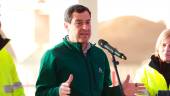 El presidente de la Junta de Andalucía, Juanma Moreno, durante una visita en Jerez este jueves. / Rocío Ruz / Europa Press.