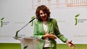 La vicepresidenta primera del Gobierno y ministra de Hacienda, María Jesús Montero, en la Diputación de Jaén. / Juan de Dios Ortiz / Europa Press.