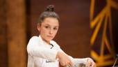 COCINA. Daniela, durante una de las pruebas del talent culinario.