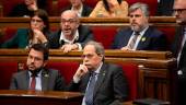 BARCELONA. El vicepresidente de la Generalitat, Pere Aragonès y el president de la Generalitat, Quim Torra, durante un Pleno del Parlament de Catalunya, en la misma jornada en la que la Mesa ha asumido la cesión de Torra como diputado. 