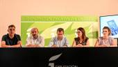 Fran Anera, Sebastián Moya, Julio Millán, África Colomo y Beatriz López, en la presentación de la campaña de abonado. / Miranda López / Real Jaén.