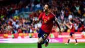 Joselu celebra uno de sus dos goles ante Noruega en su debut con la selección española / RFEF.