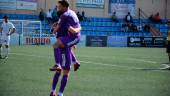 Juanca se abraza con Jorge Vela, autor de uno de los goles del Real Jaén. MARIO PASTOR