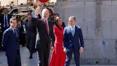 Juanma Moreno, Felipe VI, Letizia y Julio Millán, a la llegada de Sus Majestades. / Jason Moyano / Diario JAÉN.