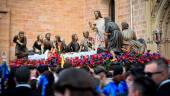 La Santa Cena en acto procesional por la ciudad de Linares. 