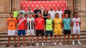 Foto oficial de los capitanes de los equipos que optan a la Copa Federación.