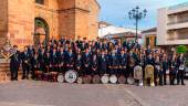 Fotografía de familia de los integrantes de la Banda Municipal de Música Santa Cecilia, de Arjonilla.