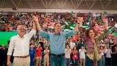 Josele Aguilar, Pedro Sánchez y María Jesús Montero, en el acto del PSOE en Málaga. / Álex Zea / Europa Press.
