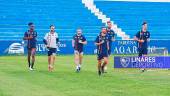 sesión. Jugadores del Linares durante un entrenamiento.