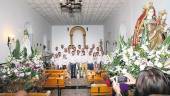 GRUPO. Rabiteños que se encargan de organizar las fiestas en la parroquia de Nuestra Señora del Carmen.