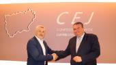 Manuel Peñalver y Bartolomé González, en la sede empresarial. / CEJ.