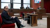 JUICIO. El president de la Generalitat, Quim Torra, en el banquillo del Tribunal Superior de Justicia de Cataluña