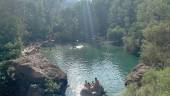 Bañistas disfrutan del enclave situado en el Parque Natural. / Juanfran Paredes / Diario JAÉN. 