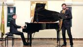 El saxofonista Antonio Sola Corpas y el pianista Bernat Catalá Ramns durante su interpretación. / Ana Lechuga.