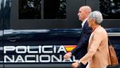 Luis Rubiales y su abogada, Olga Tubau, camino de la Audiencia nacional el 15 de septiembre. / Eduardo Parra / Europa Press.