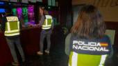 Intervención contra la trata de seres humanos en un club de alterne de Almería. / Policía Nacional.
