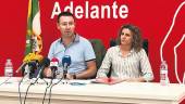 REIVINDICACIÓN. Daniel Campos e Isabel María Bausán, concejales del PSOE.