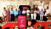 Foto de familia de la Velada Literaria “Rodrigo Manrique” en el Conjunto Histórico municipal del Cubo y la Tercia.