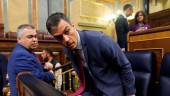Santos Cerdán con Pedro Sánchez, en el Congreso. / Eduardo Parra / Europa Press.