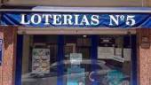 Sede de la administración de Lotería Número 5 de Linares, en la calle Hernán Cortés.