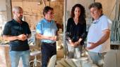A la derecha, el maestro cantero Francisco Miguel Aguilera Casado junto a Ana Mata, Miguel Moreno y Juan Francisco Pérez. / Junta de Andalucía.