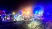 Estado de los vehículos implicados en un accidente de tráfico con cuatro fallecidos en la salida de la AP-7 hacia Torremolinos. 