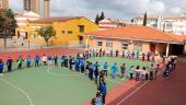 CENTRO. Imagen de archivo del patio del colegio Marqueses de Linares durante una actividad de los alumnos.