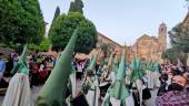 Un pasaje de la Magna Procesión General por la Plaza Vázquez de Molina. / Archivo Diario JAÉN.