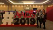 EN 2019. Los cirujanos Hermenegildo Cañada y Cristina Zarzuela en el congreso mundial de Traumatología celebrado en Las Vegas.