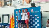 PODIO. Sergio Ortega, Mario Navea y David Benítez posan con sus medallas.