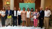 COMPROMISO. Raquel Morales, Francisco Chica, Juilo Millán, Maribel Lozano, Catalina García, Trinidad Rus, Francisca Medina, Pilar Parra, José Antonio Miranda y Osamah El-Rubaidi, las autoridades asistentes a la reunión.