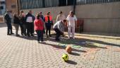 DIVERSIÓN. Un grupo de participantes en las actividades celebradas en la plazoleta de la Casa de la Juventud.