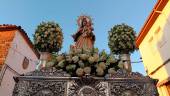 La Virgen del Carmen, en procesión por Navas de Tolosa. / Adrián Claudio / Diario JAÉN. 
