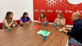 Reunión de Ángeles Férriz con el colectivo de matronas. / Eva Ercolanese / PSOE / Europa Press.