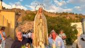 Los vecinos y familiares de Ceal acompañaron a su patrona por las calles y caminos de la aldea. / Álvaro Guzguti / Diario JAÉN. 